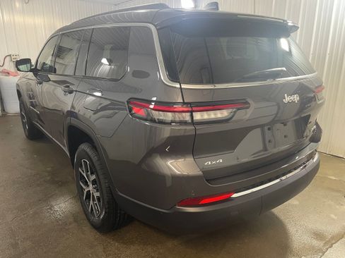 New 2025 Jeep Grand Cherokee L Limited image 5