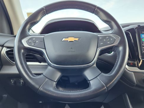 Used 2021 Chevrolet Traverse LT FWD image 22