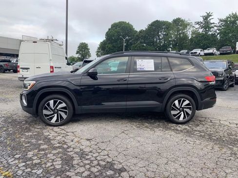 Used 2025 Volkswagen Atlas SE FWD image 5