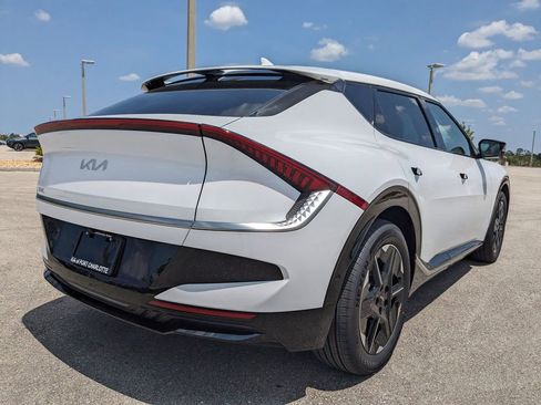 Used 2025 Kia EV6 Wind RWD image 5