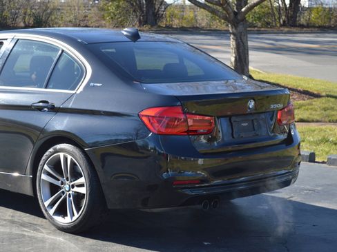 Used 2017 BMW 330e image 3