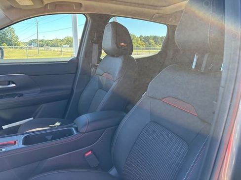 New 2026 Nissan Kicks SR w/ SR Premium Package image 9