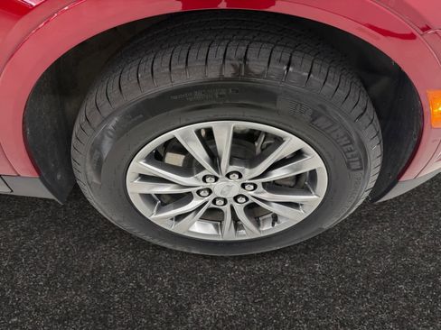 Certified 2023 Cadillac XT5 Premium Luxury image 8