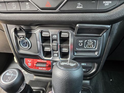 New 2026 Jeep Wrangler Unlimited Sport image 15