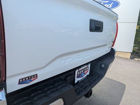 Used 2023 Toyota Tacoma SR5 RWD image 43