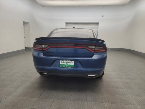Used 2020 Dodge Charger SXT w/ Blacktop Package image 7