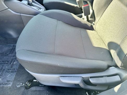 Certified 2025 Nissan Kicks Play S FWD image 25
