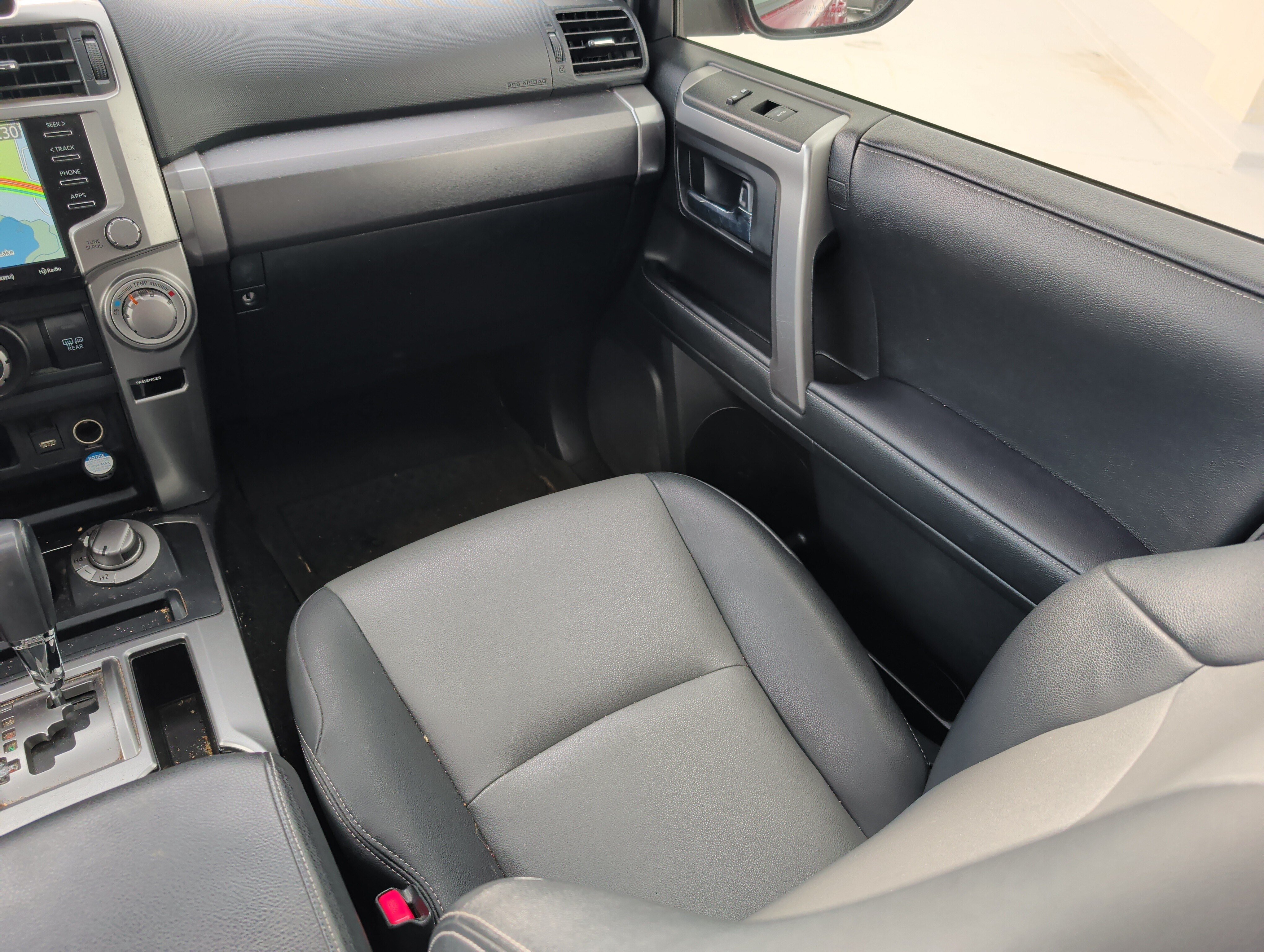 Used 2020 Toyota 4Runner SR5 Premium w/ Moonroof Package AWD/4WD image 11