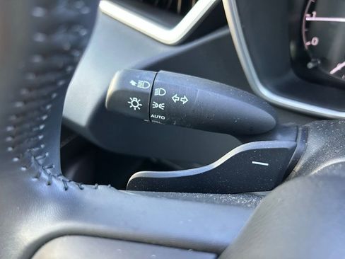 Certified 2024 Toyota Corolla SE w/ SE Package image 21