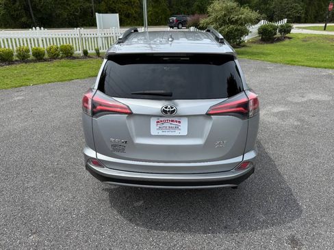 Used 2017 Toyota RAV4 XLE w/ Plus Extra Value Package AWD/4WD image 5