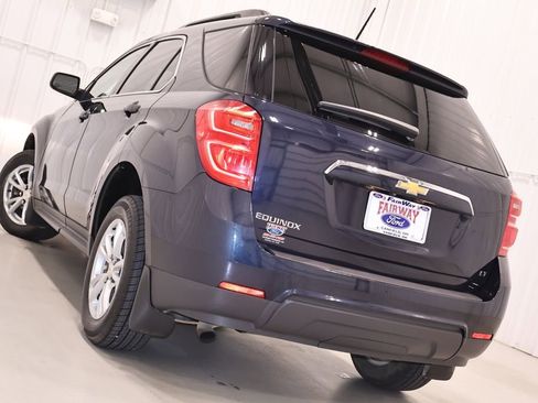 Used 2017 Chevrolet Equinox LT w/ Convenience Package FWD image 32