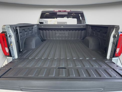 Used 2025 GMC Sierra 1500 AT4 w/ AT4 Premium Package image 19