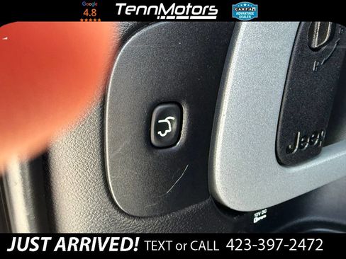 Used 2014 Jeep Cherokee Trailhawk w/ Comfort/Convenience Group AWD/4WD image 15