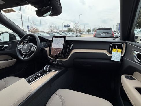 New 2026 Volvo XC60 B5 Plus w/ Protection Package Premier image 9