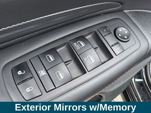 Used 2024 Dodge Durango GT AWD/4WD image 17