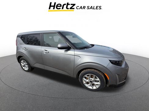 Used 2025 Kia Soul LX w/ LX Technology Package image 1