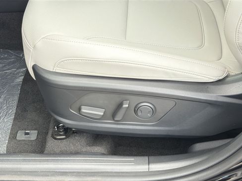 New 2026 Hyundai Tucson SEL Plus w/ Tow & Go Package FWD image 14
