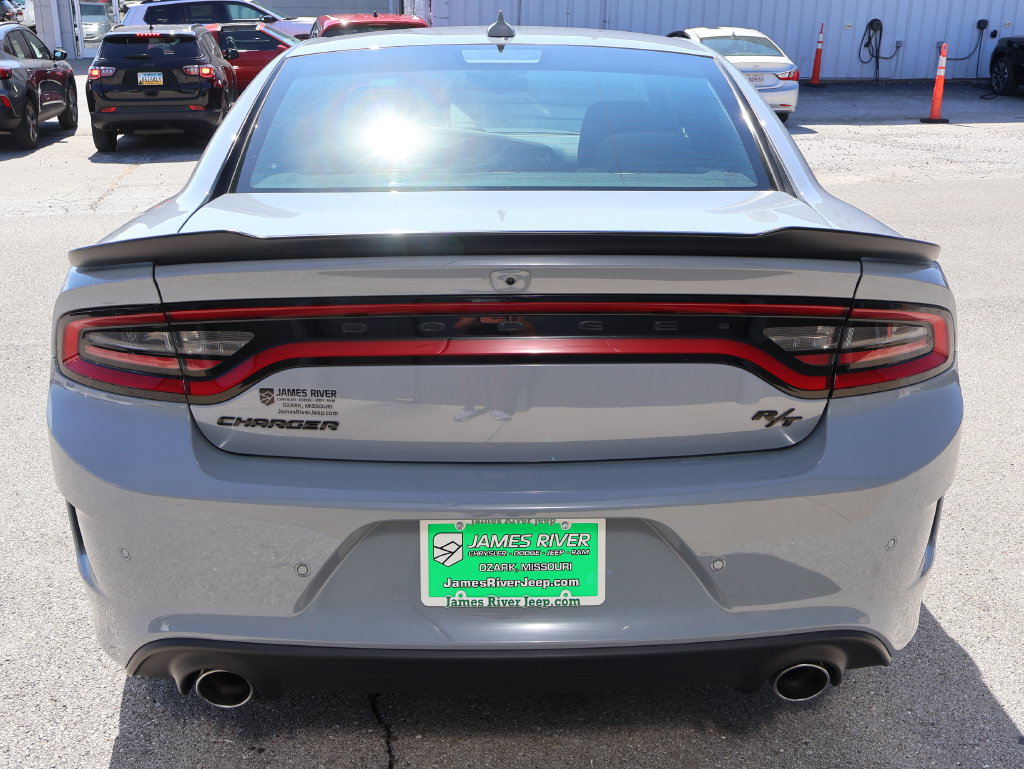Used 2020 Dodge Charger R/T w/ Blacktop Package RWD image 4