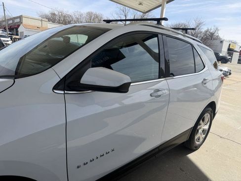 Used 2020 Chevrolet Equinox LT image 22
