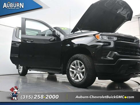 Used 2022 Chevrolet Silverado 1500 RST AWD/4WD image 34