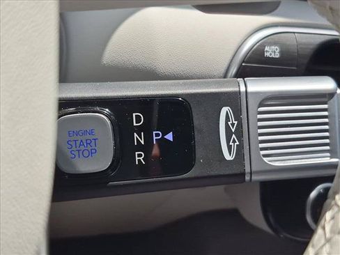 Used 2026 Hyundai Palisade SEL FWD image 9