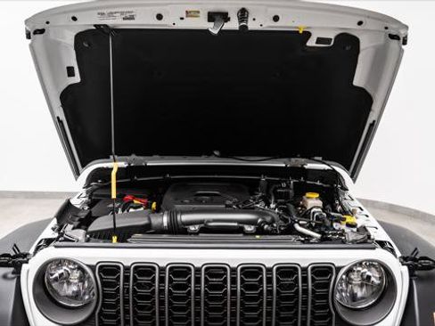 Used 2026 Jeep Wrangler Unlimited Sport AWD/4WD image 43