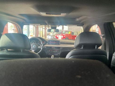 Used 2017 BMW X6 xDrive35i w/ M Sport Package image 11