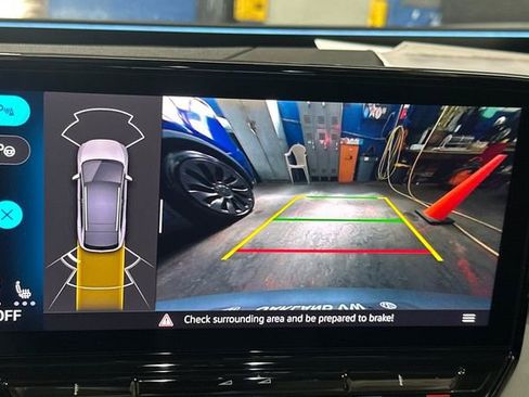 Certified 2023 Volkswagen ID.4 Pro S image 25