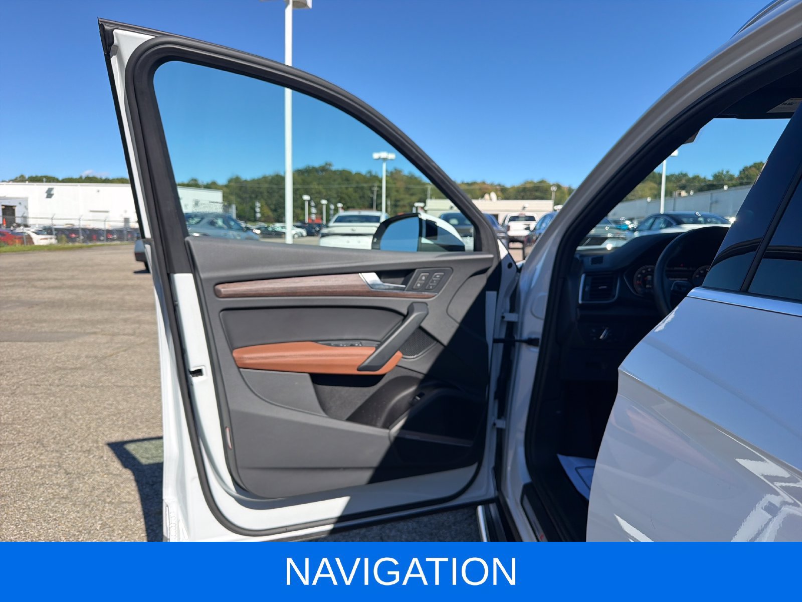 Used 2024 Audi Q5 2.0T Premium Plus AWD/4WD image 12