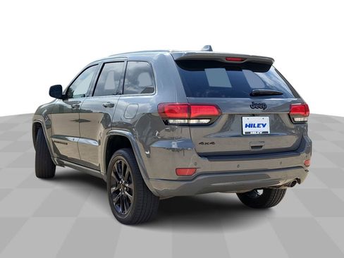 Used 2021 Jeep Grand Cherokee Laredo X AWD/4WD image 6