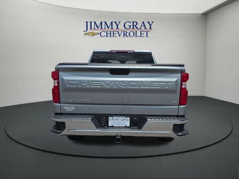 Used 2024 Chevrolet Silverado 1500 LT RWD image 4