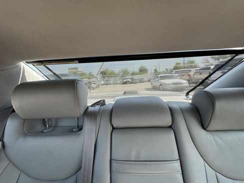 Used 2006 Lexus LS 430 RWD image 27