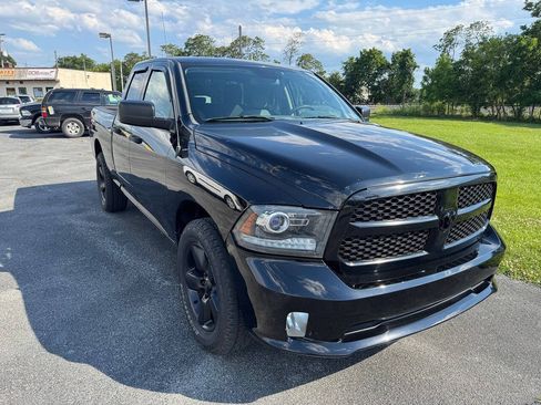 Used 2014 RAM 1500 Express w/ Black Ram 1500 Express Group AWD/4WD image 8