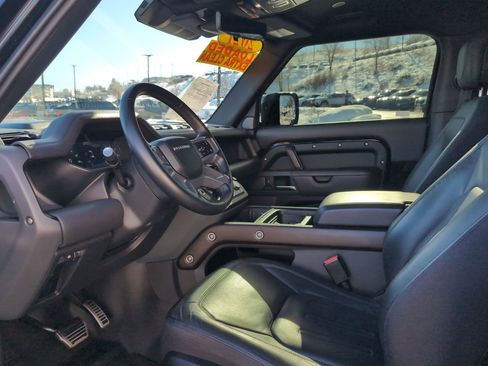 Used 2021 Land Rover Defender 90 X image 10