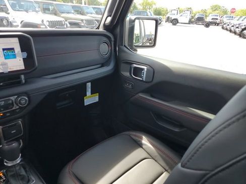 New 2026 Jeep Gladiator Rubicon AWD/4WD image 9
