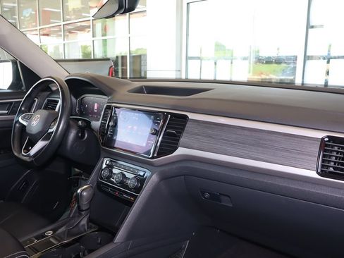 Used 2021 Volkswagen Atlas SEL FWD image 48