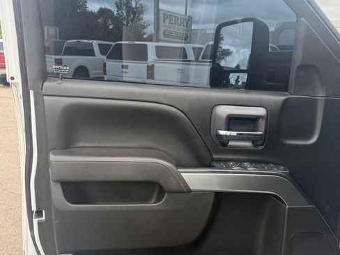 Used 2018 Chevrolet Silverado 2500 LT w/ LT Fleet Convenience Package AWD/4WD image 11