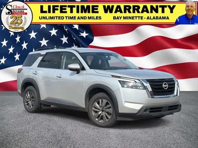 Used 2024 Nissan Pathfinder SV