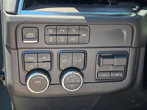 New 2026 Chevrolet Tahoe Z71 w/ Comfort Package AWD/4WD image 27