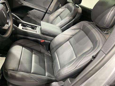 New 2024 Lincoln Nautilus Premier w/ Equipment Group 102A image 15