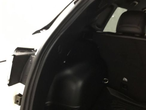 Used 2023 Jeep Compass Limited AWD/4WD image 17