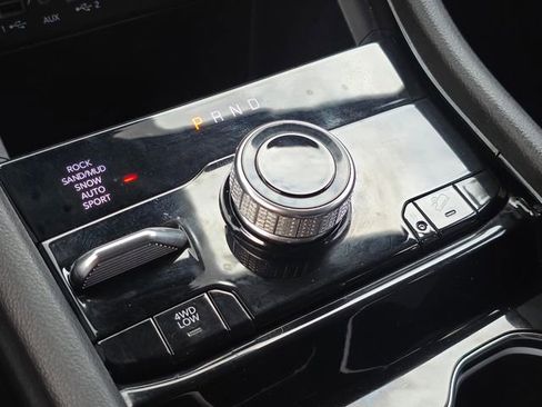Used 2023 Jeep Grand Cherokee 4WD 4xe image 35