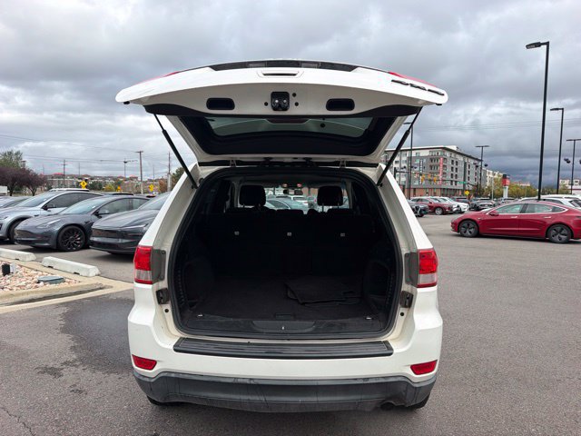 Used 2011 Jeep Grand Cherokee Laredo AWD/4WD image 6