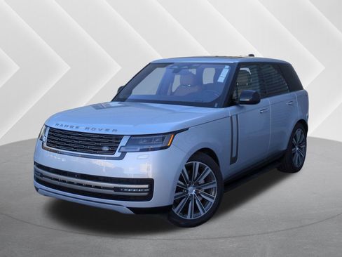 Used 2023 Land Rover Range Rover SE image 1