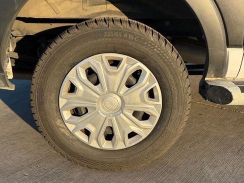 Used 2024 Ford Transit 250 Low Roof w/ Exterior Upgrade Package image 6