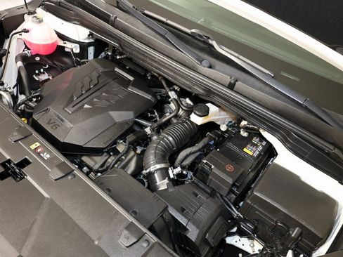 Used 2024 Kia Carnival SX Prestige image 37