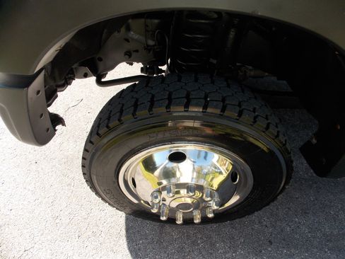 Used 2012 Ford F550 4x4 Regular Cab Super Duty w/ Trailer Tow Pkg image 14