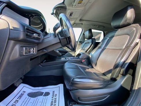 Used 2020 Lincoln Corsair FWD w/ Premium Package image 9