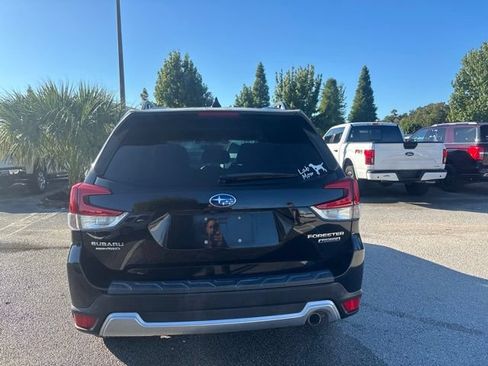 Used 2019 Subaru Forester Touring AWD/4WD image 6