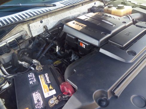 Used 2008 Lincoln Navigator L 4WD image 39